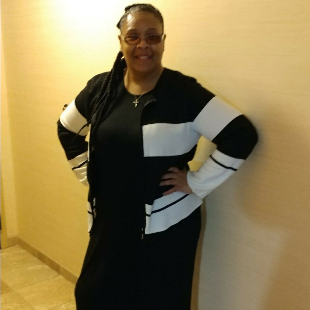 Meet your Posher, Venia
